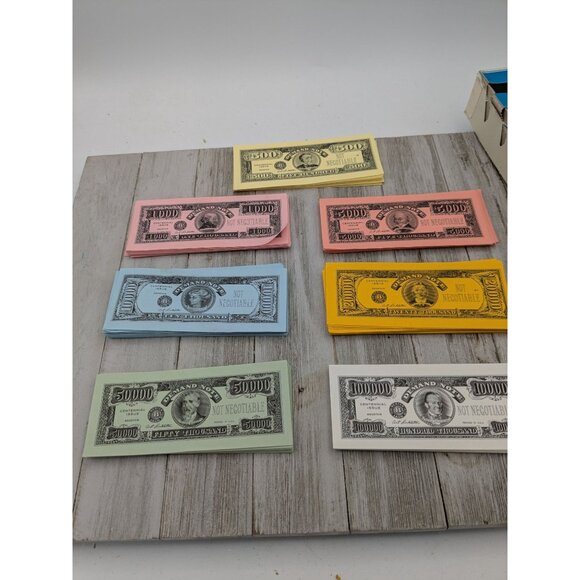 The Game of Life Replacement Parts 1979 Paper Money Currency And Money Bank - Picture 4 of 7